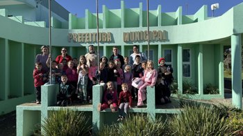 ALUNOS DO PR&Eacute;, 1&deg; e 2&deg; ANO VISITAM A PREFEITURA MUNICIPAL EM ATIVIDADE SOBRE EDUCA&Ccedil;&Atilde;O FISCAL