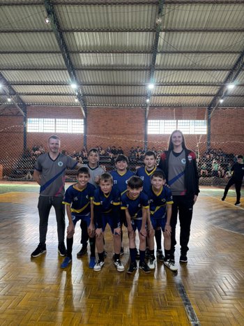 ESCOLINHA SPORTS SOCIAL E ESCOLA JOÃO PADILHA REALIZAM AMISTOSO NO GINÁSIO POLIESPORTIVO