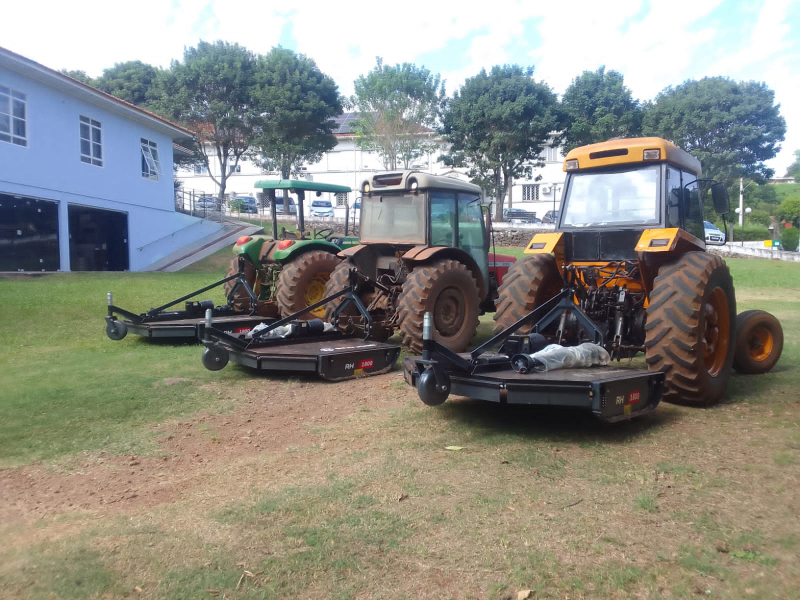 <p>AQUISI&Ccedil;&Atilde;O DE EQUIPAMENTOS AGR&Iacute;COLAS PARA OS GRUPOS DE M&Aacute;QUINAS DO MUNICIPIO</p>