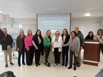 <p>Certifica&ccedil;&atilde;o Equipe Amiga da M&atilde;e, Parceira e Crian&ccedil;a</p>