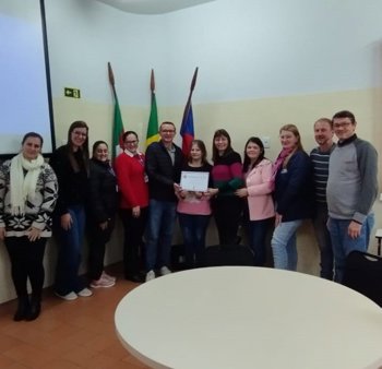 Conselho Municipal dos Direitos da Crian&ccedil;a e do Adolescente promove forma&ccedil;&atilde;o e posse de conselheira tutelar eleita