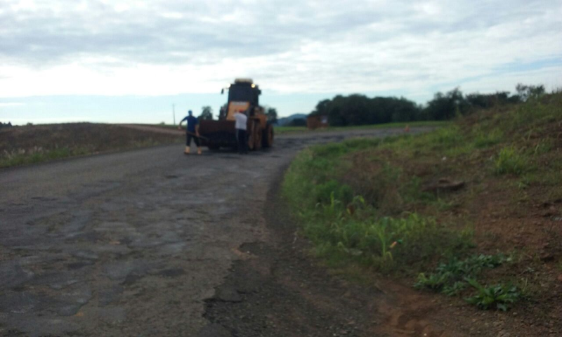Obras de recuperação em asfalto - AM 9115