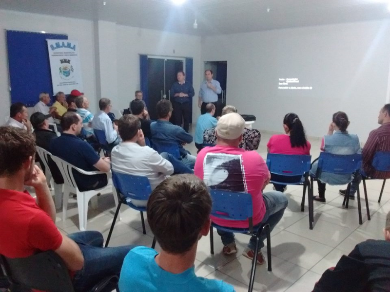 PALESTRA SOBRE SUINOCULTURA E AGRONEGÓCIO