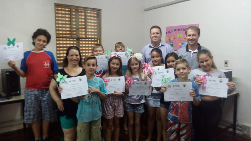 ENTREGA DE CERTIFICADOS PARA MAIS UMA TURMA DO TELECENTRO COMUNITÁRIO