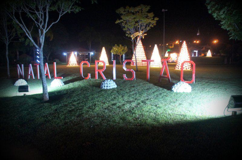 DIA 15 DE DEZEMBRO | NOITE NATALINA | PRAÇA MUNICIPAL