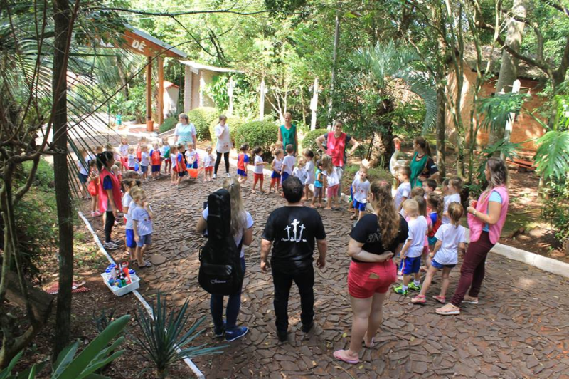 CAMINHADA COMO EXPERIÊNCIA DE AMOR E DEVOÇÃO