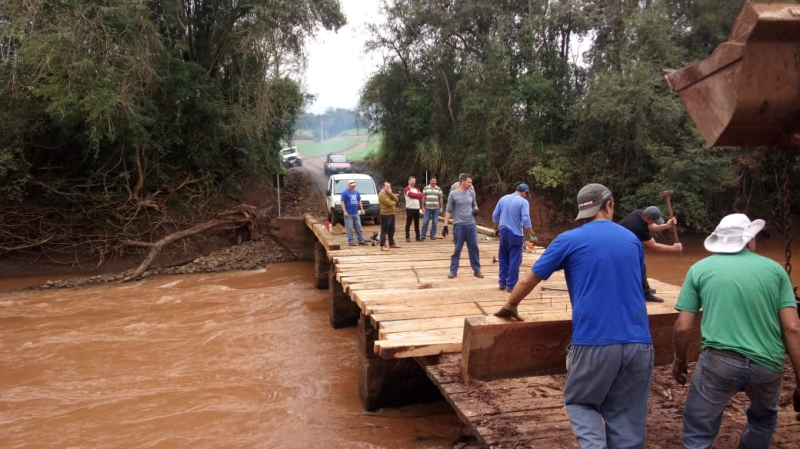 PONTE INTERMUNICIPAL SOBRE O RIO INHACORÁ É READEQUADA