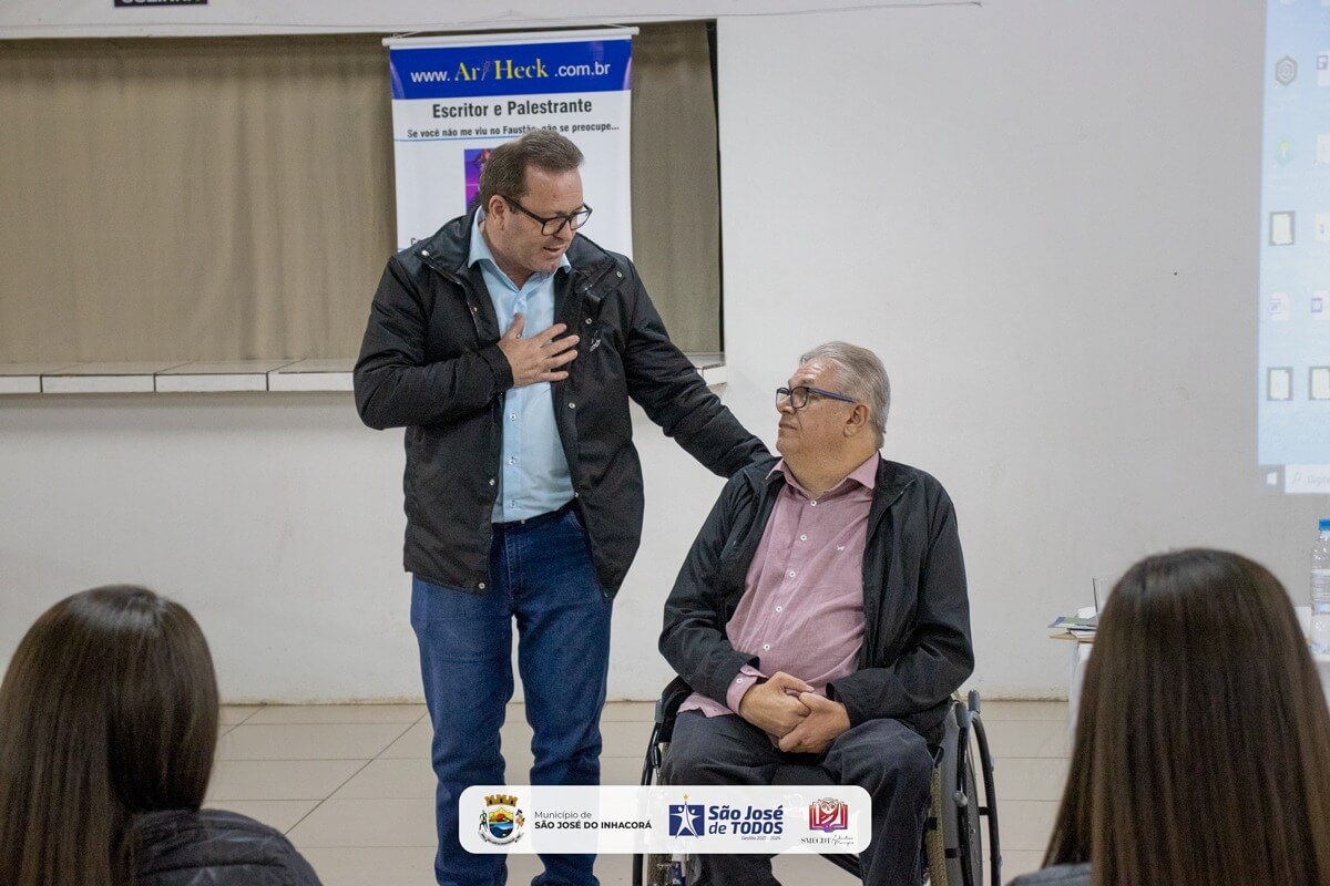 CONVERSA COM O PATRONO DA NOSSA FEIRA DO LIVRO - ARI HECK