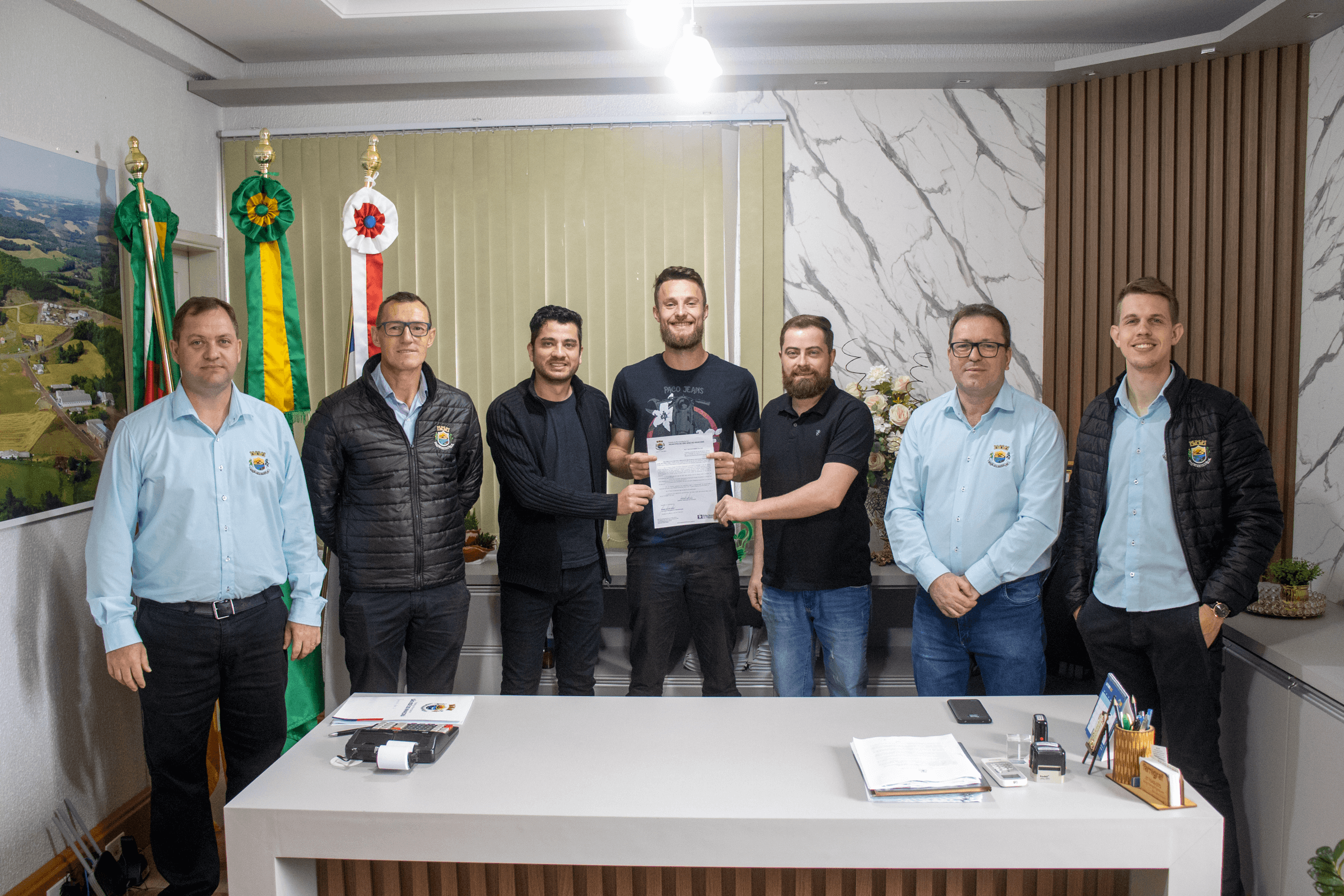 AVANÇO NO SETOR EMPRESARIAL E DESENVOLVIMENTO ECONOMICO