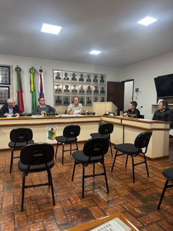 <p>&nbsp;</p>
<p>8&ordf; SESS&Atilde;O ORDIN&Aacute;RIA e 8&ordf; REUNI&Atilde;O DAS COMISS&Otilde;ES</p>