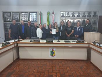 <p>ENTREGA DE MO&Ccedil;&Otilde;ES DE APLAUSOS NA C&Acirc;MARA DE VEREADORES</p>