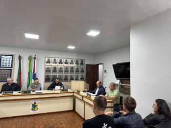 <p>13&ordf; SESS&Atilde;O ORDIN&Aacute;RIA e REUNI&Atilde;O DAS COMISS&Otilde;ES</p>