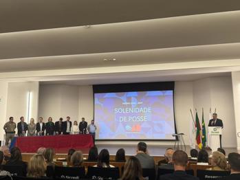 <p>C&Acirc;MARA DE VEREADORES DE S&Atilde;O JOS&Eacute; DO INHACOR&Aacute; PRESTIGIA POSSE DA NOVA DIRETORIA DA OAB SUBSE&Ccedil;&Atilde;O DE TR&Ecirc;S DE MAIO</p>
<p>&nbsp;</p>