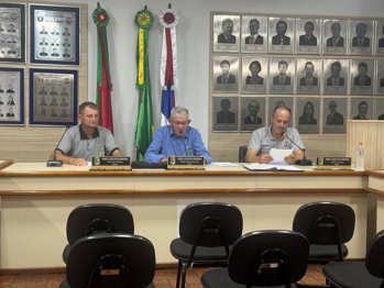 <p>21&ordf; SESS&Atilde;O ORDIN&Aacute;RIA e REUNI&Atilde;O DAS COMISS&Otilde;ES</p>