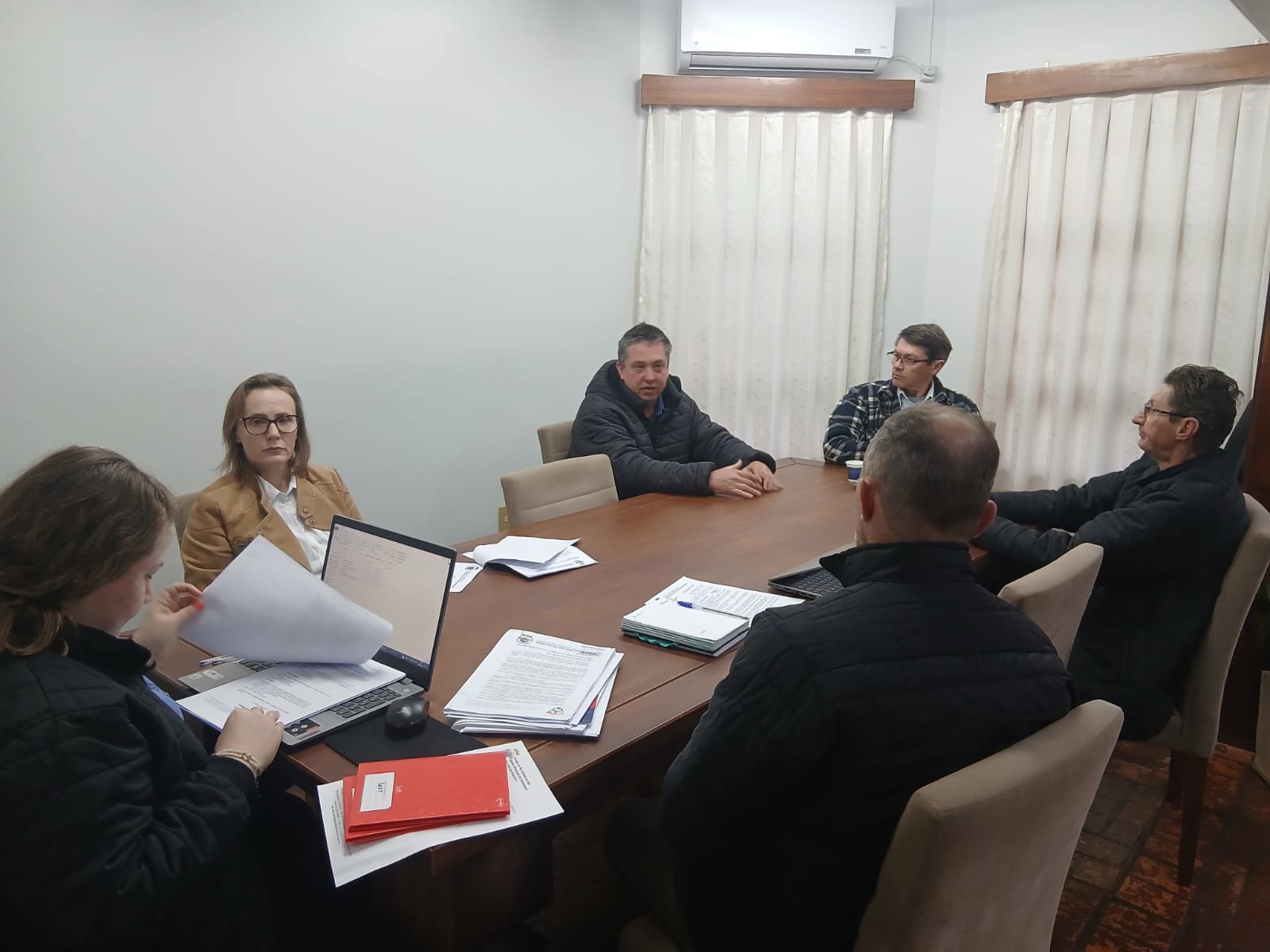 13&ordf; SESS&Atilde;O ORDIN&Aacute;RIA E REUNI&Atilde;O DAS COMISS&Otilde;ES
