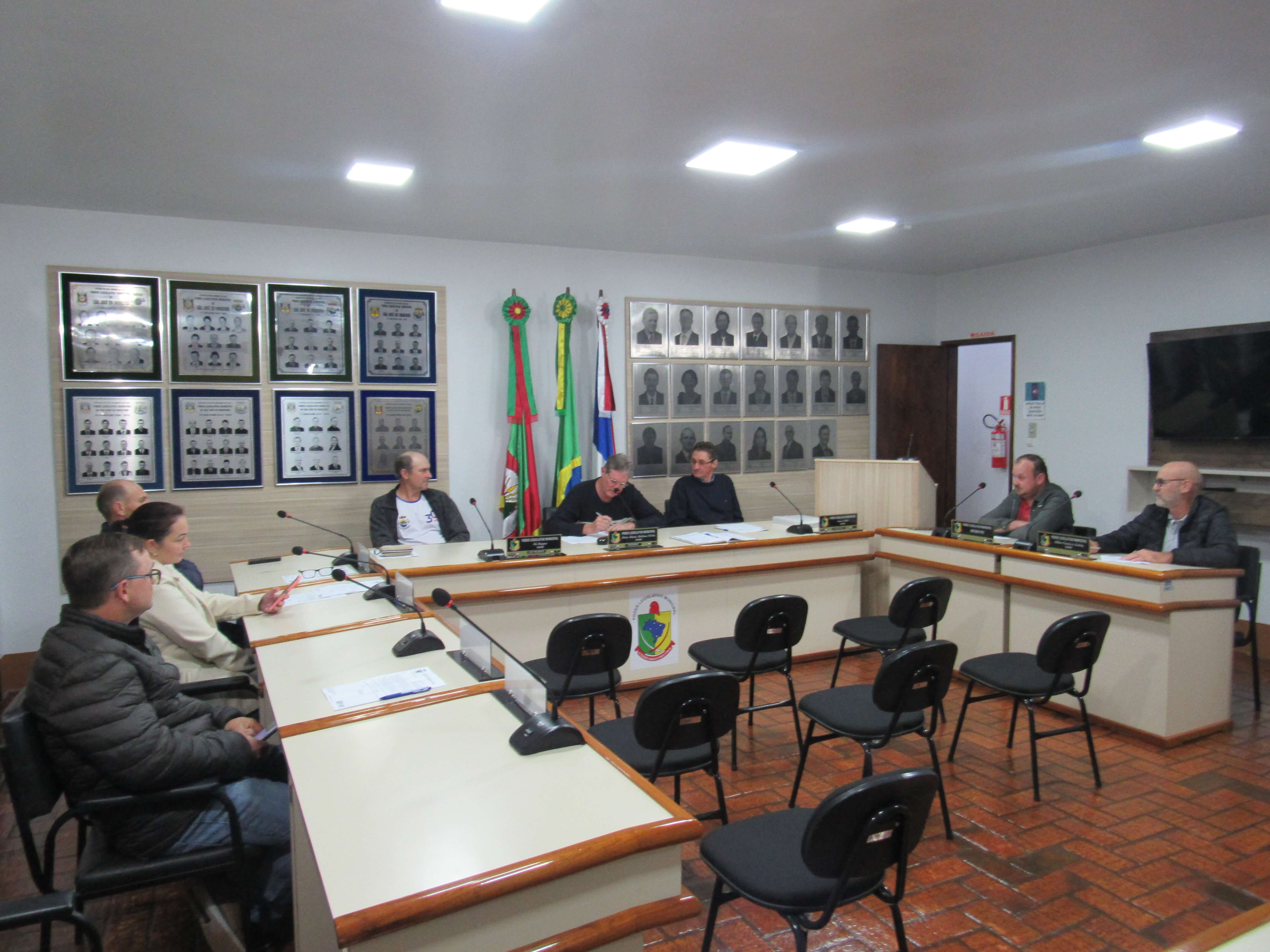 8ª SESSÃO ORDINÁRIA