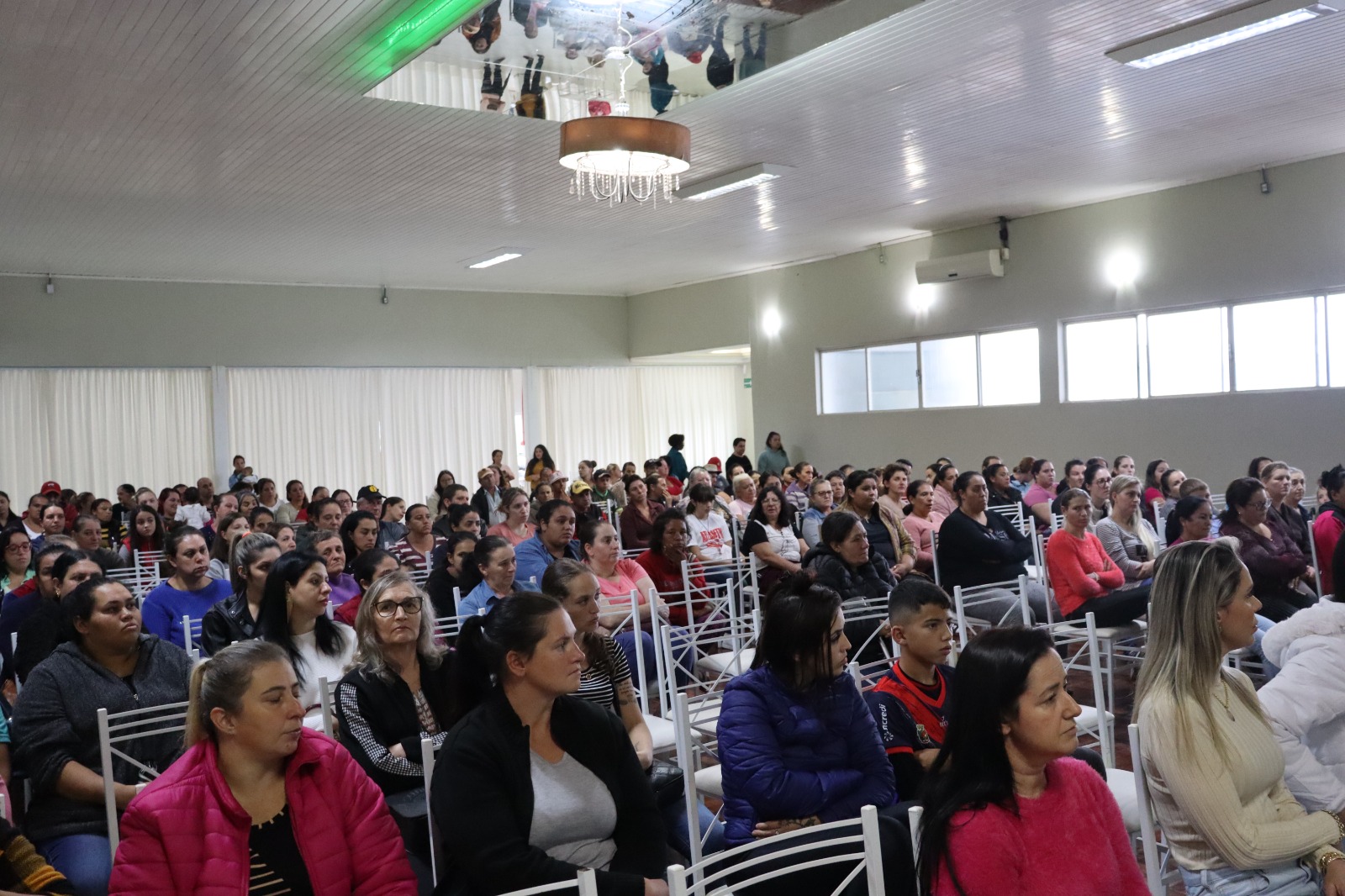 <p>PALESTRA SOCIOEDUCATIVA OCORREU EM RONDA ALTA</p>