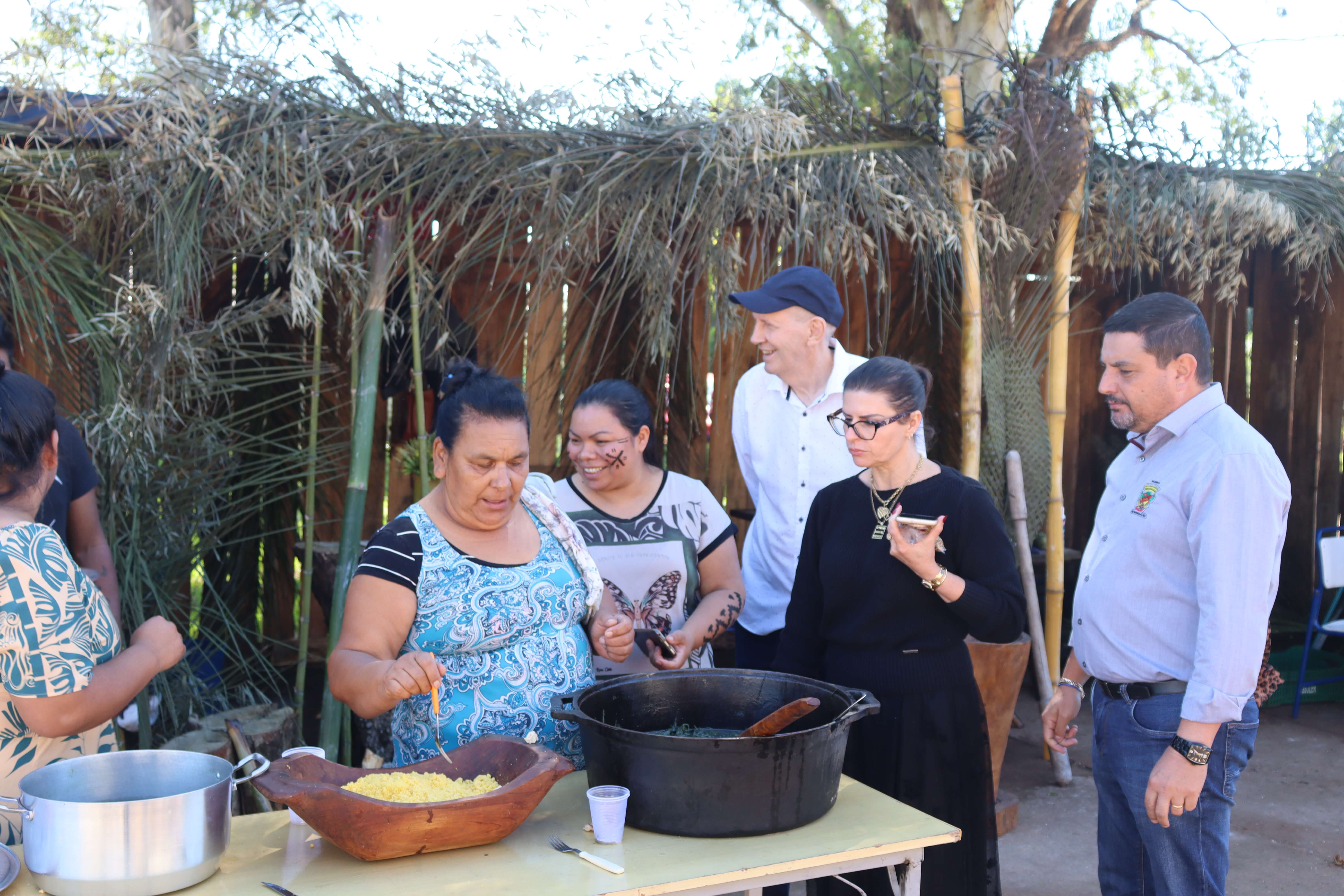 <p>ADMINISTRA&Ccedil;&Atilde;O VISITA EVENTO CULTURAL NA &Aacute;REA IND&Iacute;GENA</p>