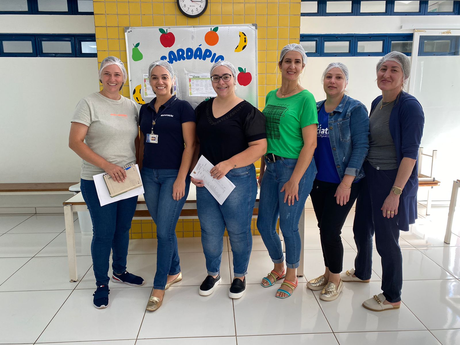 CONSELHO DE ALIMENTAÇÃO ESCOLAR REALIZA ANÁLISE DE FISCALIZAÇÃO DA ALIMENTAÇÃO DAS ESCOLAS
