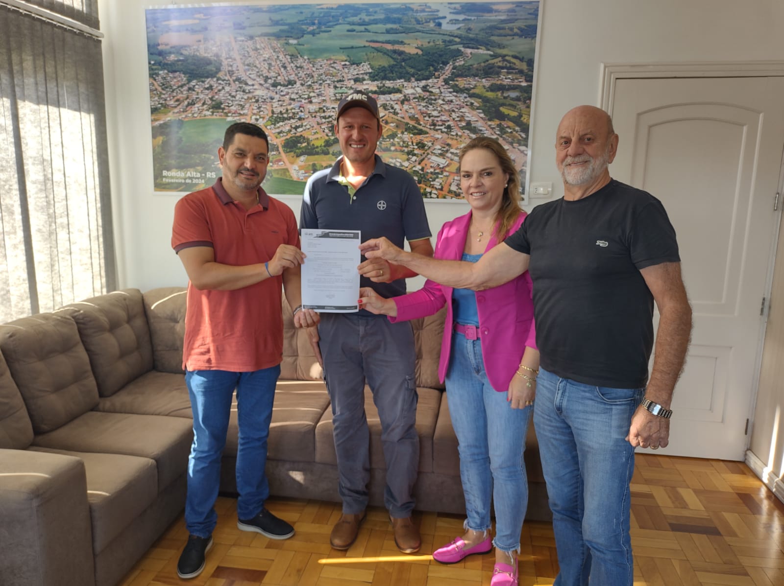 QUADRO DE LAÇADORES CAMPEIROS DA RONDA CONTEMPLADO COM VERBA DE R$ 250 MIL
