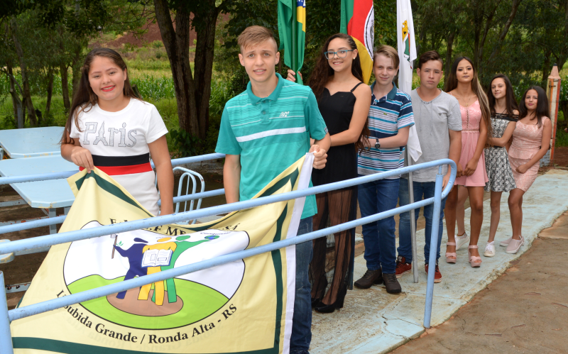 EMEF Mem de Sá forma mais uma turma no Ensino Fundamental