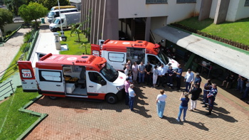 <p>Ronda Alta contemplada com duas ambul&acirc;ncias do SAMU</p>