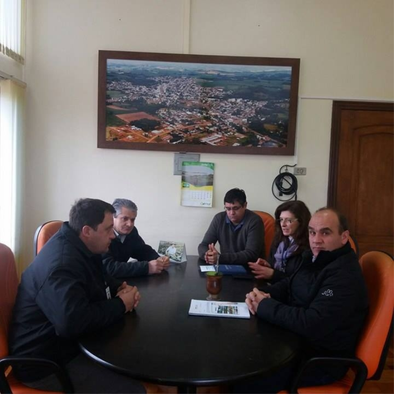 Com o objetivo de discutir soluções para os problemas urbanos, ocasionados 