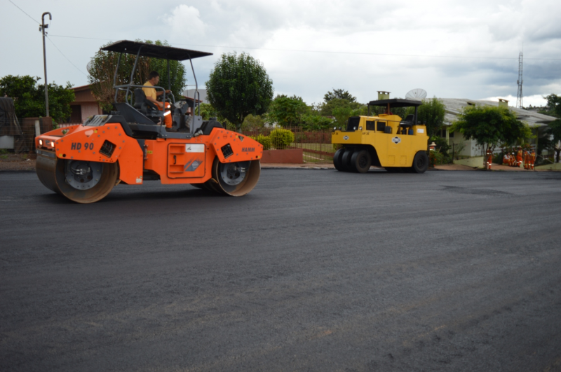 Rua do município recebe pavimentação