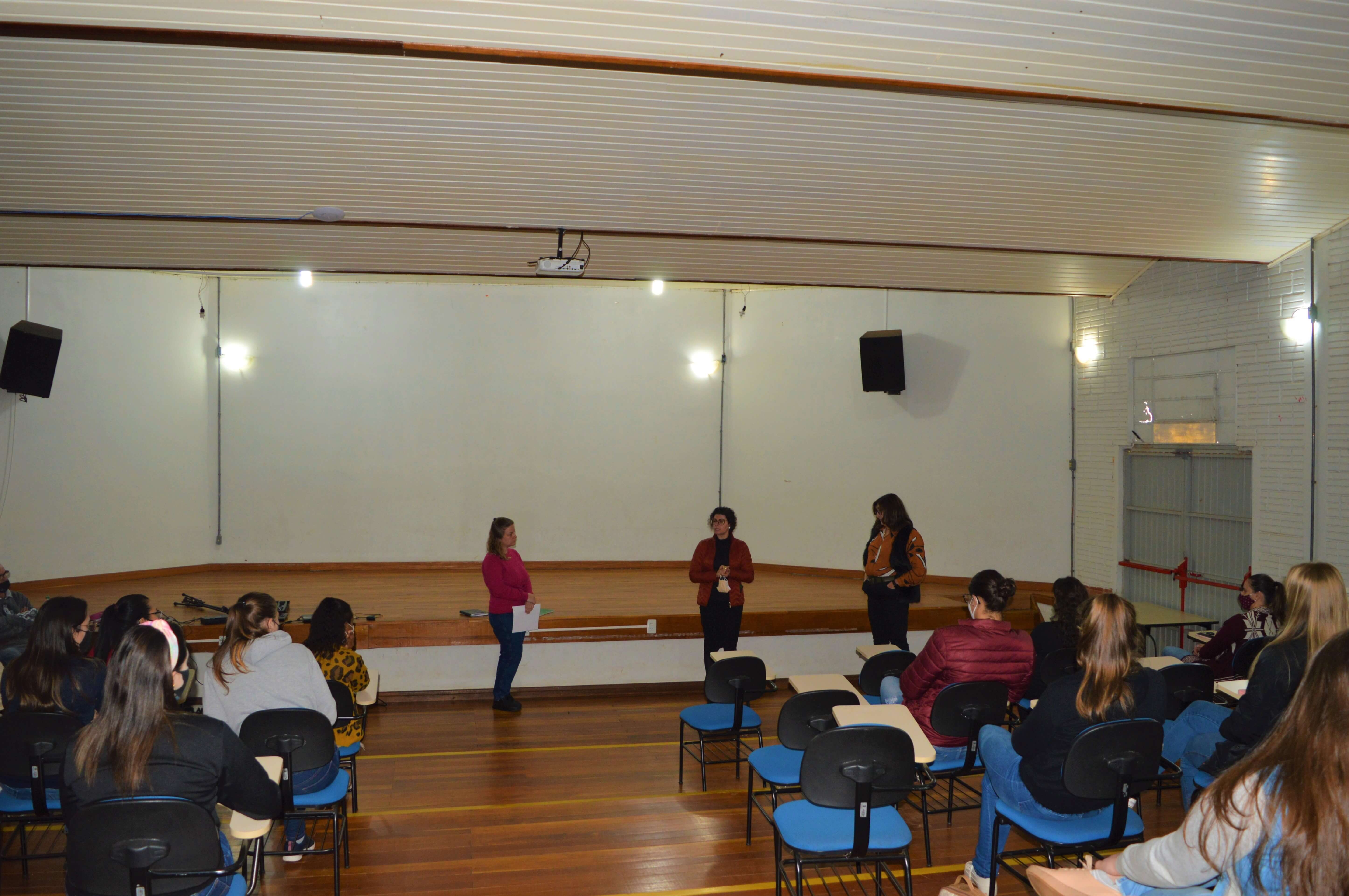 Nova etapa da Formação das Estagiárias contou com a presença da equipe da ARAC de Ronda Alta
