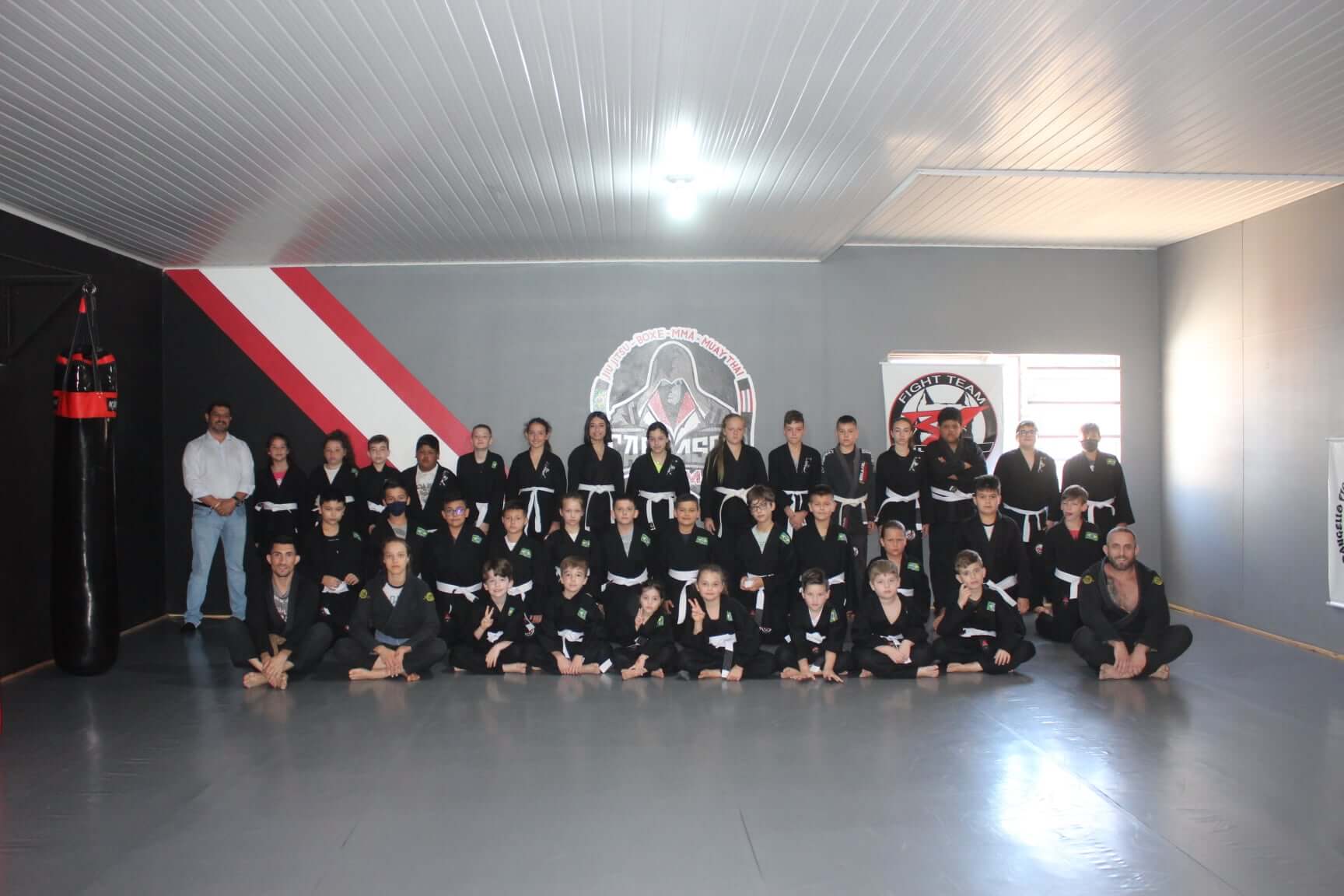 ADMINISTRAÇÃO MUNICIPAL DE RONDA ALTA PROPORCIONA ACESSO À ESCOLA DE JIU-JITSU