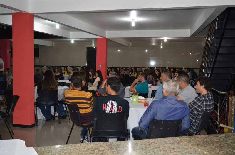 Professores Municipais recebem homenagem