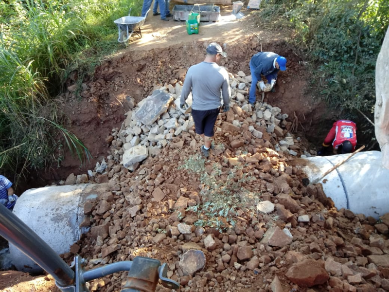 Secretaria de Obras continua com as melhorias na cidade e no interior