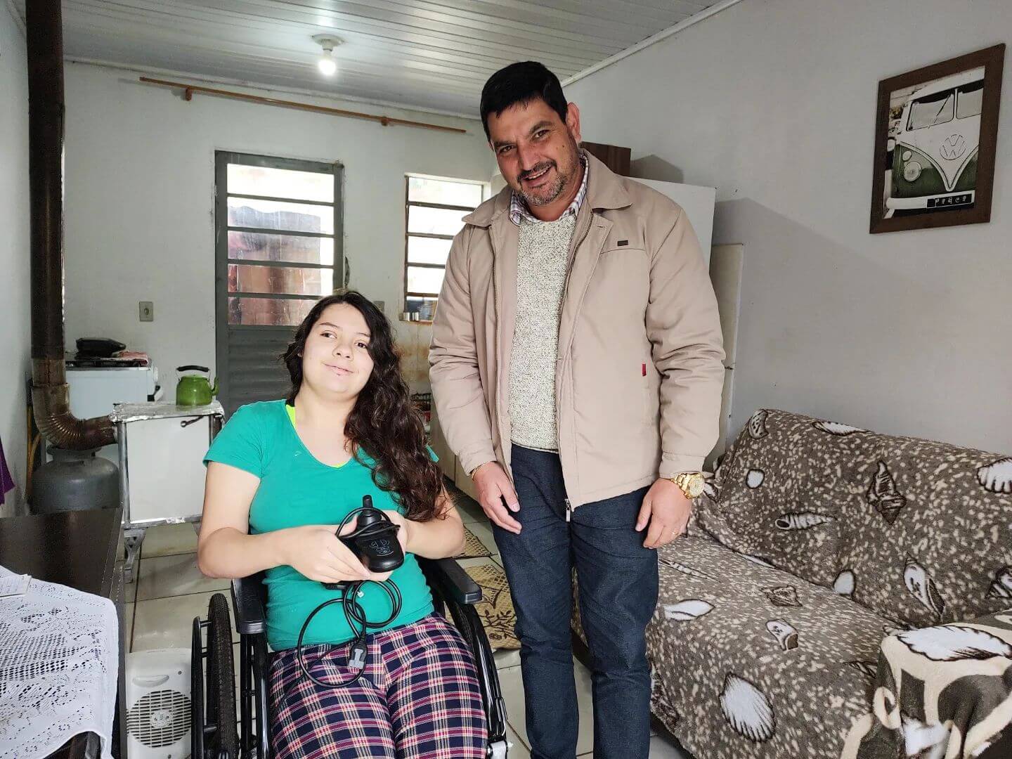 Administração Municipal de Ronda Alta auxilia munícipe no conserto do comando de cadeira de rodas motorizada
