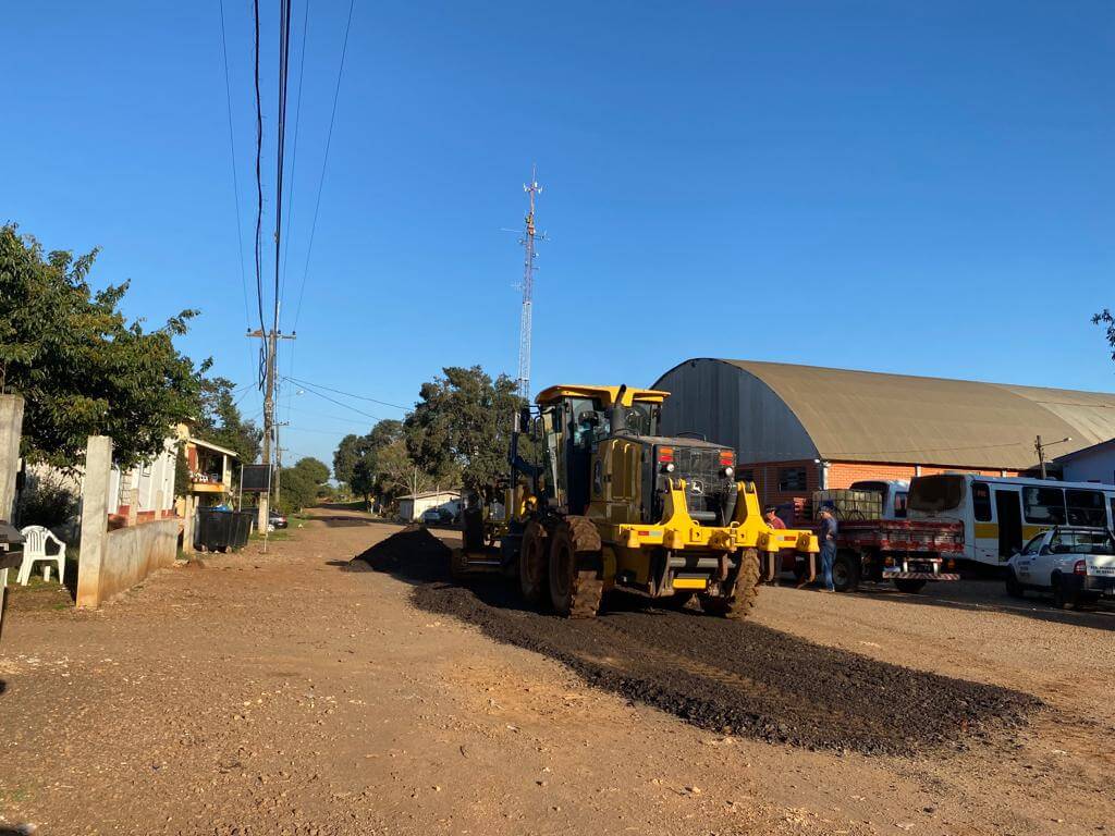 ADMINISTRAÇÃO MUNICIPAL MELHORA INFRAESTRUTURA DO ALTO RECREIO
