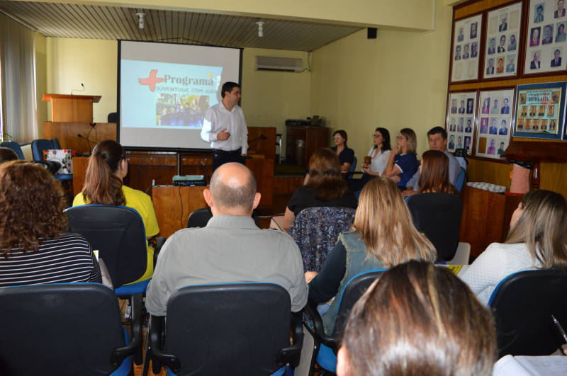 Rede de Apoio à Escola realiza mais um encontro