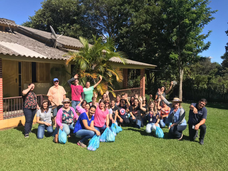 Merendeiras participam de capacitação