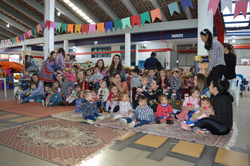 EMEI Vó Elmira Guiland realiza Festa Junina