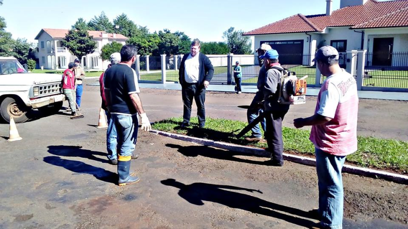 Administração Municipal de Tucunduva realiza Operação Tapa-Buracos em ruas da cidade.