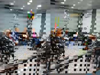 <p>Vereadores discutem C&iacute;rculo de M&aacute;quinas</p>