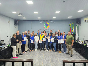 <p>Aprovada Mo&ccedil;&atilde;o de Aplausos para Agentes Comunit&aacute;rios de Sa&uacute;de</p>