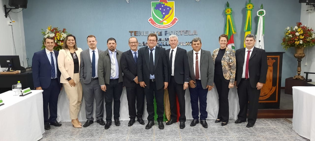  CÂMARA REALIZA SESSÃO SOLENE EM COMEMORAÇÃO AOS 68 ANOS DE TENENTE PORTELA