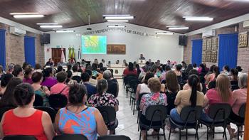 <p>A C&acirc;mara Homenageou as Mulheres</p>
