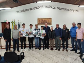 <p>MO&Ccedil;&Atilde;O DE CONGRATULA&Ccedil;&Atilde;O</p>