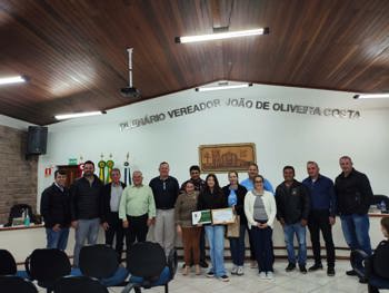 <p>MO&Ccedil;&Atilde;O DE CONGRATULA&Ccedil;&Atilde;O</p>