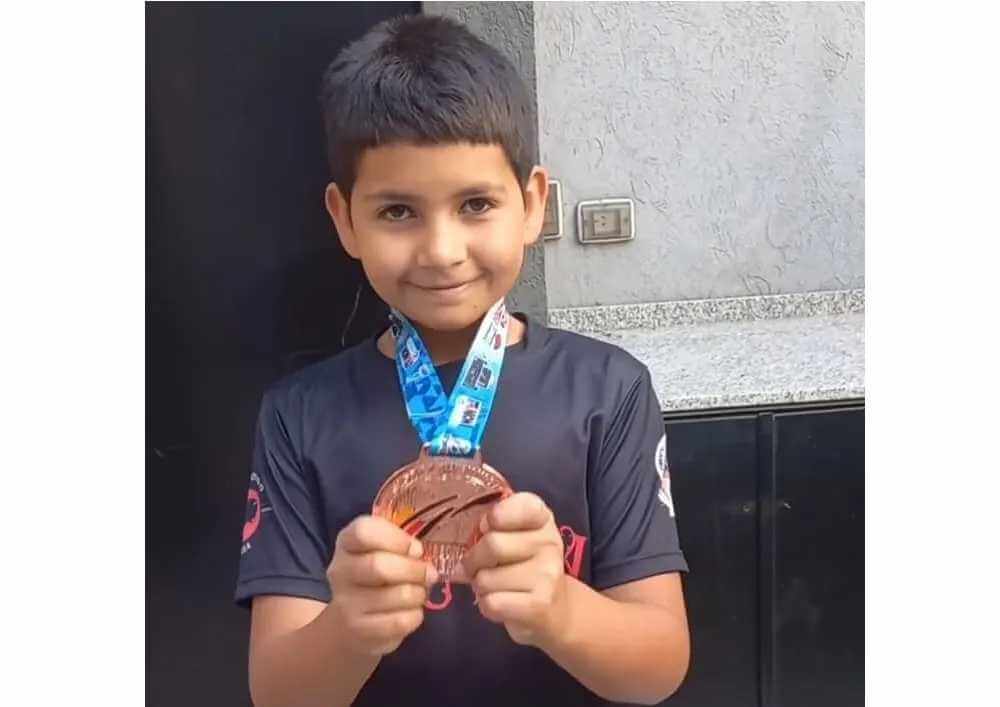 <p>Menino redentorense classifica-se em terceiro lugar no Pan-Americano de Taekwondo na Argentina</p>