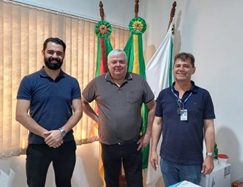 <p><strong>Administra&ccedil;&atilde;o Municipal recebe representantes do IBGE para apresenta&ccedil;&atilde;o da pesquisa MUNIC 2025.</strong></p>