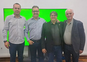 Administração Municipal de Redentora assina contratos para construção ...