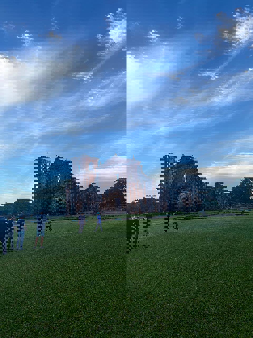 <p><strong>Alunos do 8&ordm; Ano da E.M.E.F. Maria Belmont Albert Realizam Viagem de Estudos &agrave;s Ru&iacute;nas de S&atilde;o Miguel.</strong></p>