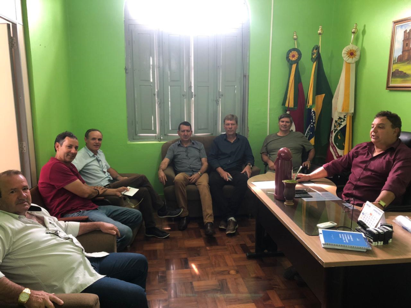 Comissão representativa esteve reunida nesta segunda