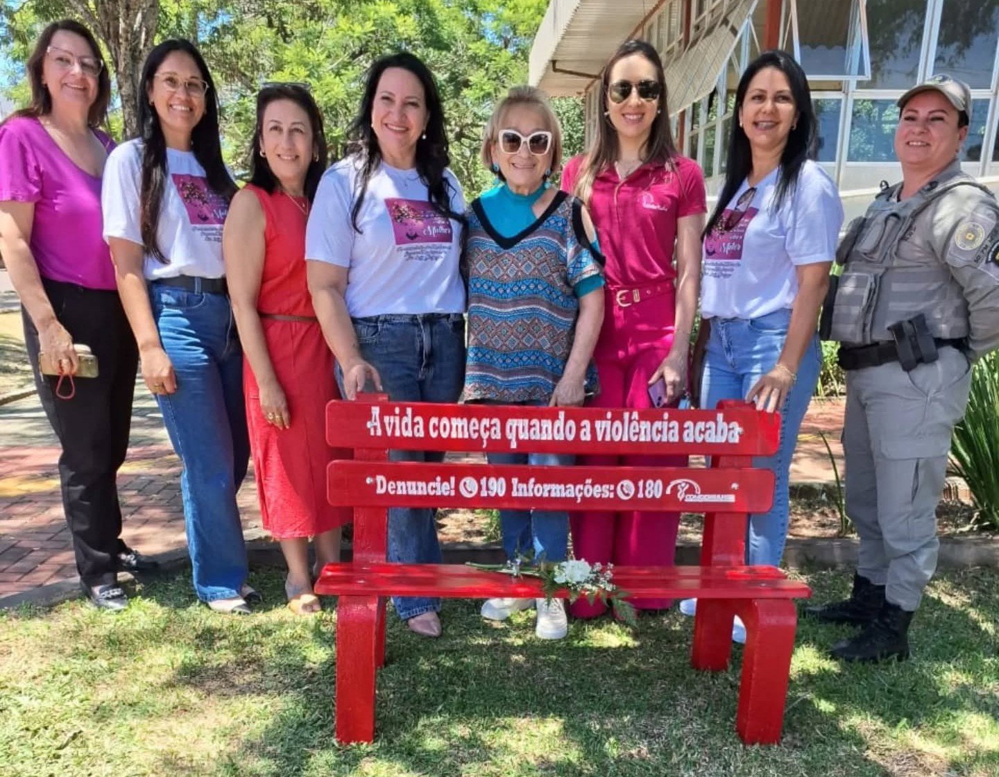<p><span style="font-size: 14pt;">Inaugurados os primeiros &ldquo;Bancos Vermelhos&rdquo; em S&atilde;o Luiz Gonzaga</span></p>
